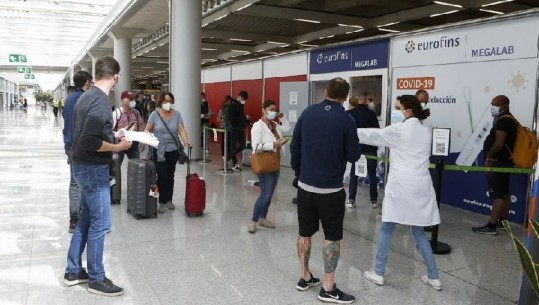 Nga 7 qershori Spanja mirëpret të gjithë udhëtarët e vaksinuar 