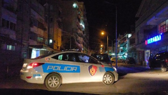 Makina përplas këmbësorin në Vlorë, 34-vjeçari përfundon në spital