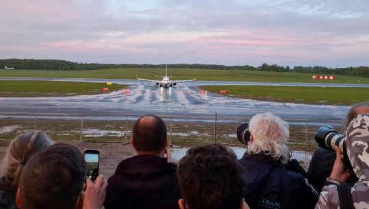 Detyrimi i avionit të Ryanair të ulet në Minsk, liderët evropianë kërcënojnë Bjellorusinë me kufizim të trafikut ajror ndërkombëtar