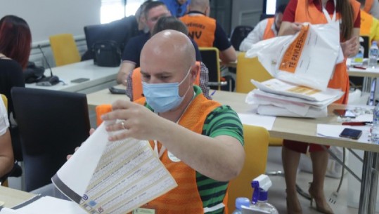  Rinumërohen 30 kuti të para te Qarkut të Durrësit, LSI nuk ka marrë ende asnjë votë që i duhet