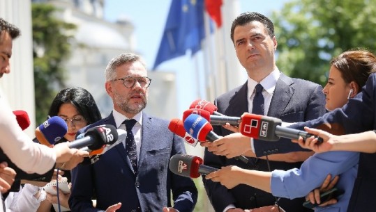 Basha takim me Roth: Shqipëria në vendnumëro për integrimin! Ministri gjerman: Janë plotësuar kushtet! Rruga në BE s'varet vetëm nga qeveria por edhe opozita 