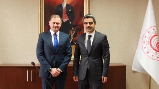 Drejtori i Përgjithshëm i Doganave takon homologun turk, diskutime për projekte të përbashkëta