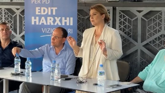 Edith Harxhi: Disa seli të PD kanë ende foto të Berishës e Bashës në zyra, ka ikur ajo kohë, privatizimi i partisë nga kryetari ka marrë fund
