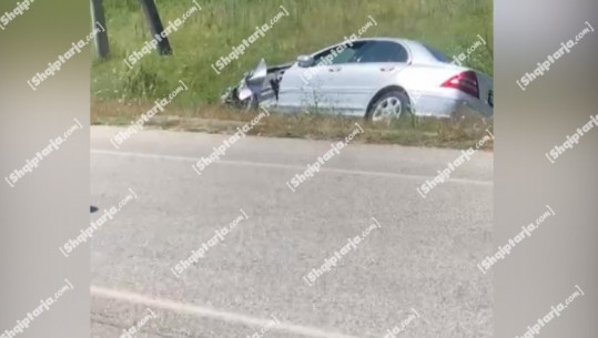 Maunia përplas makinën në aksin Gjirokastër-Tepelenë, plagoset një pasagjer (VIDEO)