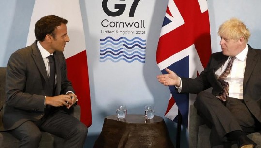 Emmanuel Macron i kërkon Boris Johnson të mbajë fjalën mbi marrëveshjet e Brexit