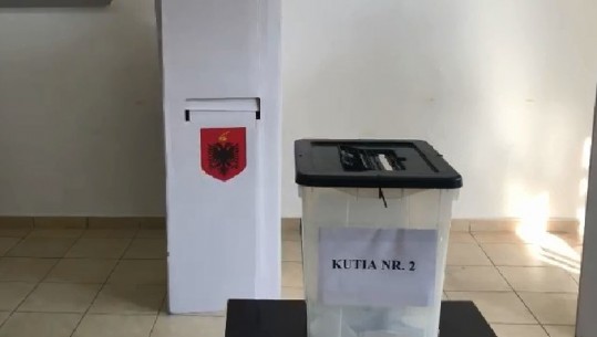 2900 demokratë të Durrësit zgjedhin sot kryetarin e ri të PD