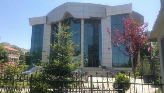 U denoncua nga e bija një vit më parë për ngacmimin seksual, Gjykata e Korçës dënon me 3.4 vite burg 38-vjeçarin