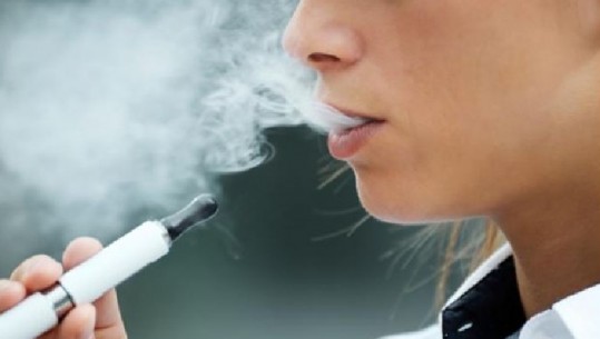 E vërteta e studimeve që kryqëzojnë cigaret elektronike: 'Studiuesit luftojnë për shuma të mëdha parash'