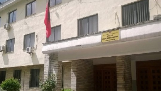 Gjirokastër/ I akuzuar për ngacmim seksual, Gjykata cakton masën 'burg 45 ditor' për 61-vjeçarin, i pandehuri: Nuk i kam ngacmuar, i largova se bënin zhurmë