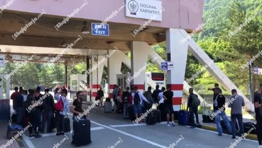 U njoftua hapja e kufijve për të gjitha kategoritë, Kapshtica ende e mbyllur për shqiptarët, lejohen të kalojnë vetëm punëtorët sezonal! Hapet Kakavija
