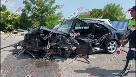 Aksident i rëndë në Elbasan, përplasen 3 makina, ka 2 të plagosur! Shkak parakalimi i gabuar