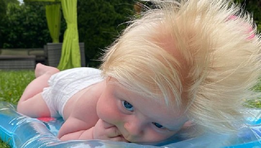 Mini- Boris, “sozia” e kryeministrit Johnson një foshnjë 3 muajshe