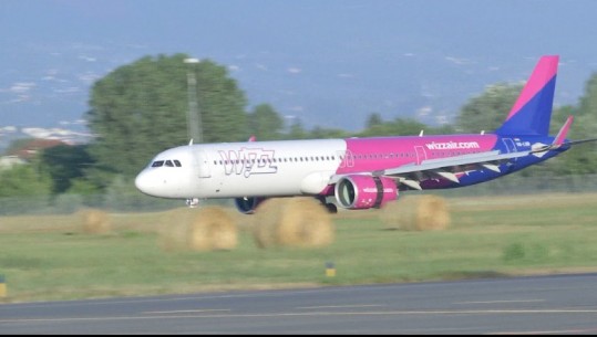Wizz air, fluturime nga Tirana drejt Barcelonës e Koln! Ministri Klosi: Në vitin 2022 do të kemi 7 milionë turistë