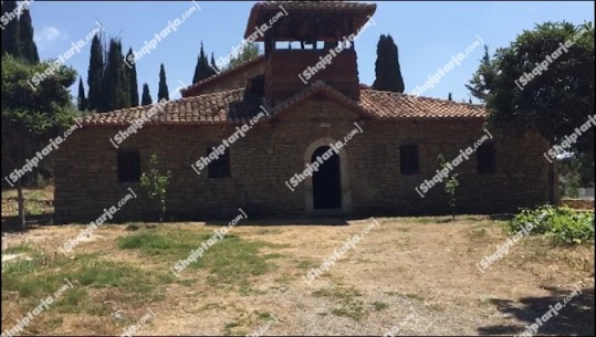 Lihet në harresë kisha e Shën Kollit në Vanaj të Fierit, At Arqile Doko: Është ndërtuar në 1300, po shkon drejt degradimit! Janë vjedhur shumë ikona të vjetra