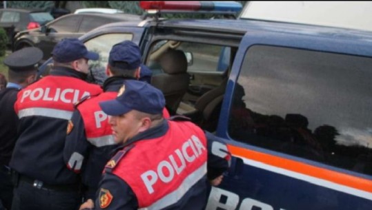 I dënuar për pengmarrje, arrestohet 35 vjeçari në Durrës! Në pranga edhe 34 vjeçari, nxori armën gjatë sherrit në plazh, por ndërhyri policia