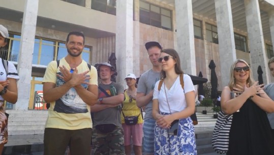 VIDEOLAJM/ 'Tirana dhe Shqipëria, të hapur për turistët', Rama publikon videon me përshtypjet e vizitorëve të huaj: Qytet modern europian