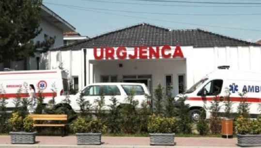 Rreth 1500 të helmuar në Deçan, komuna shpall gjendjen e emergjencës! Shefja e kabinetit për Report Tv: Po kërkojmë staf mjekësor, rastet po rriten