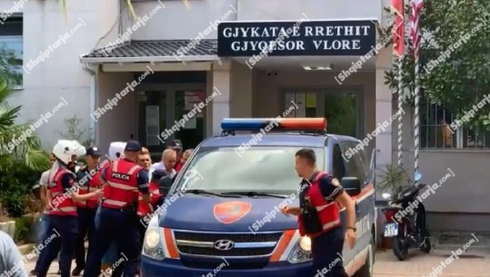 Akuzohen se dhunuan gjyqtarin, familjarët e vëllezërve Myslymi në Vlorë i kthehen policisë: O plehra lërini, merrni gjyqtarin o ndyrësira