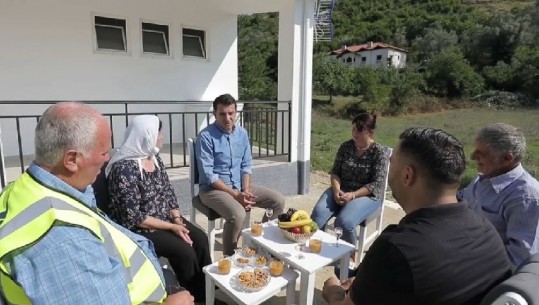 U rindërtua shtëpia e familjarëve të ish-poetit të pushkatuar gjatë regjimit komunist Havzi Nelës, Veliaj: Puna nuk ka ngjyra partiake dhe ndasi politike 