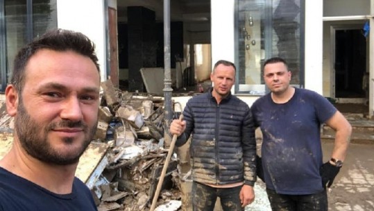 Balla publikon foto të  shqiptarëve që po ndihmojnë për pastrimin e qytetit Bad Neunar që u prek nga përmbytjet në Gjermani: Miku i mirë në Ditë të Vështira