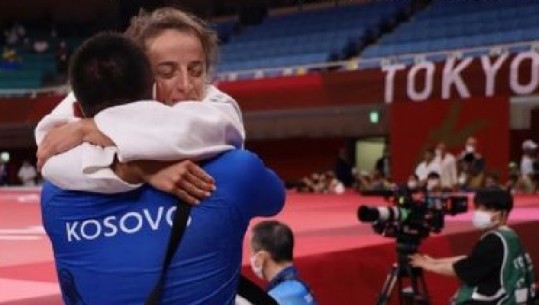 Distria Krasniqi merr medaljen e artë në Lojërat Olimpike, Rita Ora: Krenare, Kosova lë gjurmë në ‘Tokio 2020’