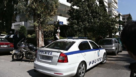 I hyri në shtëpi i dehur dhe tentoi të përdhunonte gruan 80-vjeçare, arrestohet 61-vjeçari shqiptar në Greqi 