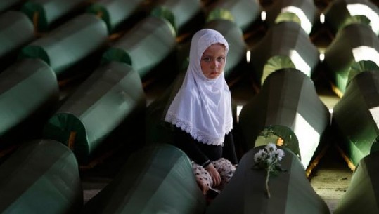 Dënim me burg për mohimin e gjenocidit të Srebrenicës