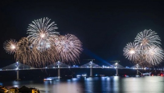 Me fishekzjarrë, valle e këngë, Kroacia hap urën e re që bashkon territorin e saj