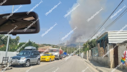 Nuk ndalen flakët në Vlorë, zjarri shumë pranë shtëpive edhe në Himarë