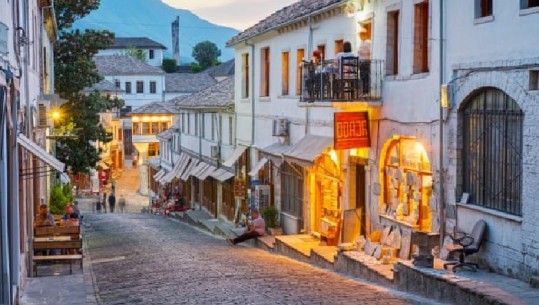  The Guardian / Udhëtimi im në Shqipëri në kërkim të trashëgimisë së myslimanizmit evropian