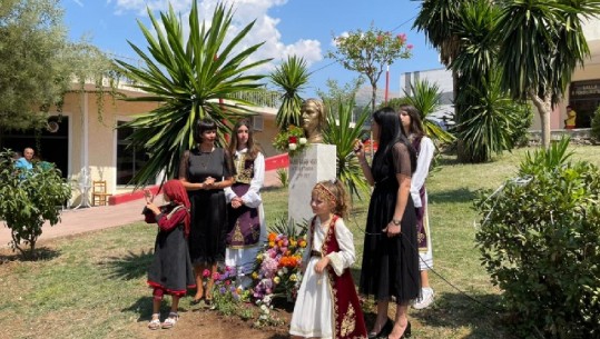 Përurohet në Delvinë busti i aktores së madhe Hajrie Rondo! U nda nga jeta 4 vite më parë pas sëmundjes së rëndë