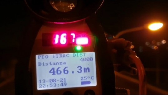 Me 167 km/h në aksin Sauk-Teg, në 5 orë 'fluturojnë' 14 patenta! Arrestohen 4 drejtues, ecnin të dehur në rrugët e Tiranës