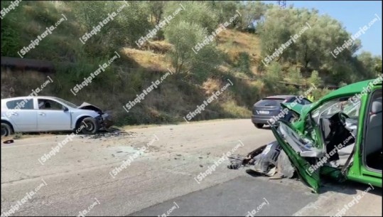 Përplasen 2 automjete në aksin rrugor Elbasan-Peqin, drejt spitalit shoferët 