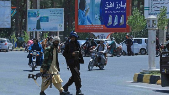 Protesta kundër heqjes së flamurit në Afganistan, talebanët vrasin 2 qytetarë dhe plagosin 12 të tjerë