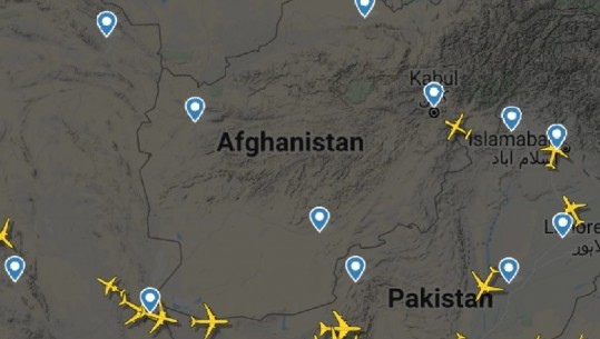 Afganistani në ‘duart’ e talebanëve, hapësira ajrore e vendit thuajse e boshatisur, devijohen të gjitha fluturimet