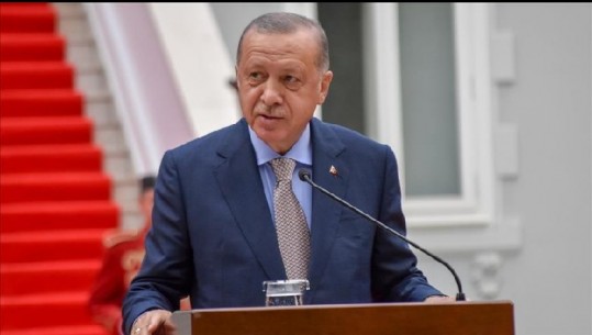 Erdogan vizitë në Bosnje e Mal të Zi, ‘sulmon’ Francën dhe Holandën për mos hapjen e negociatave me Shqipërinë dhe Maqedoninë e Veriut