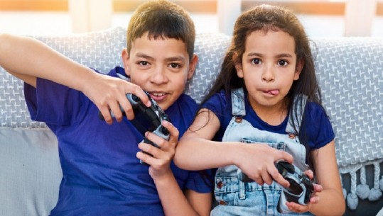 Në mbrojtje të shëndetit mendor dhe fizik të fëmijëve, Kina merr vendimin: Mund të luajnë deri në 3 orë në javë videolojëra në internet 