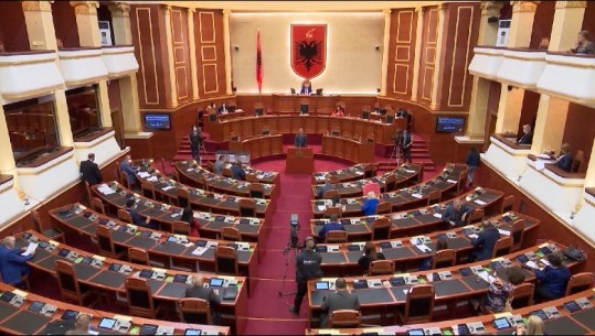 Dorëheqjet e pazakonta, 5 të zgjedhur nga qytetarët më 25 prill lanë mandatin pa nisur parlamenti  