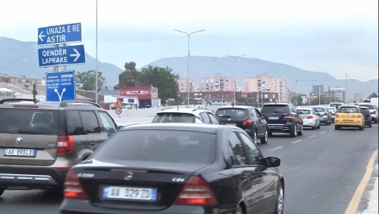 Report Tv tregoi kaosin, ARRSH vendos 3 tabela hyrje në Tiranë! Tabelat e gabuara te ish-Dogana çorientuan shoferët 