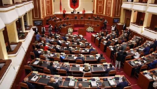 Seanca e parë e Legjislaturës së X të Kuvendit, Ahmetaj: Mirënjohje për besimin! Gjiknuri: PS gati për bashkëpunim me opozitën, Çuçi: Koha të ndërtojmë ura 