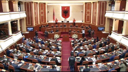 Komisioni i Verifikimit të Mandateve jep ‘Ok’, betohen 140 deputetët e rinj të Kuvendi