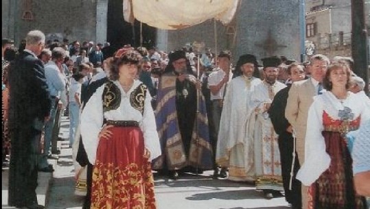 Reportazhi në botën arbërore të Sicilisë! Kostumet arbëreshe si ide për ringjalljen e etnisë dhe ruajtes së rrënjëve