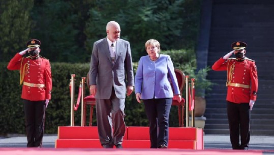 Ylli Pata: Vizita e Merkel në Tiranë, si ajo e Bushit në vitin 2007