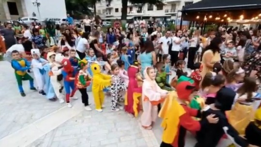 Karnavalet, Berati mes personazheve të botës së fëmijëve  (VIDEO)