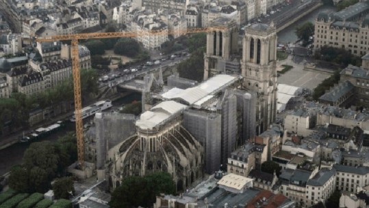 Katedralja Notre Dame në Paris do të rihapet në 2024, pesë vjet pas zjarrit katastrofik