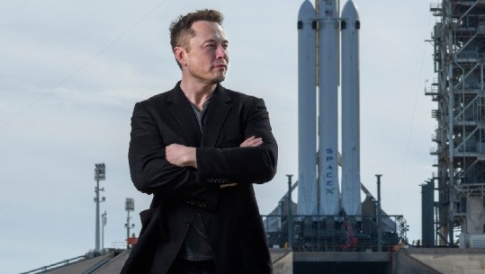 Elon Musk uron misionin hapësinor të  'Space X' 