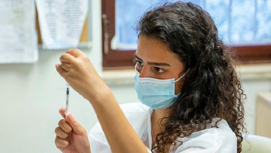 Studimi i ministrisë së Shëndetësisë në Izarel: Doza e tretë e Pfizer redukton ndjeshëm rrezikun e infektimit