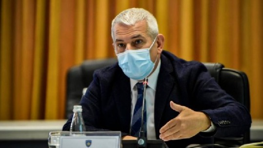 Tensionet në Veri të Kosovës, ministri i Brendshëm: Akte terroriste