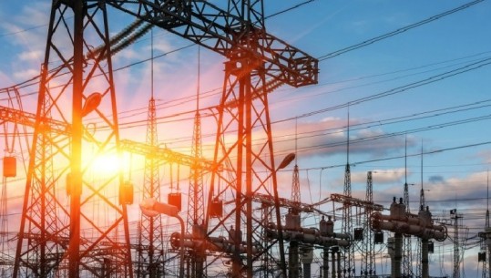 Shifrat e INSTAT/ Në tremujorin e tretë të 2021-it energjia elektrike u rrit me 12%, humbjet në rrjet ranë me 5.7%