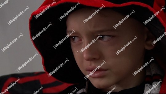Ekskluzive/ Preku zemrat e shqiptarëve, 7-vjeçari nga Presheva me lot në sy edhe pas 3 ditëve: Qava se humbëm, por futbollistët e kombëtares i dua shumë (VIDEO)